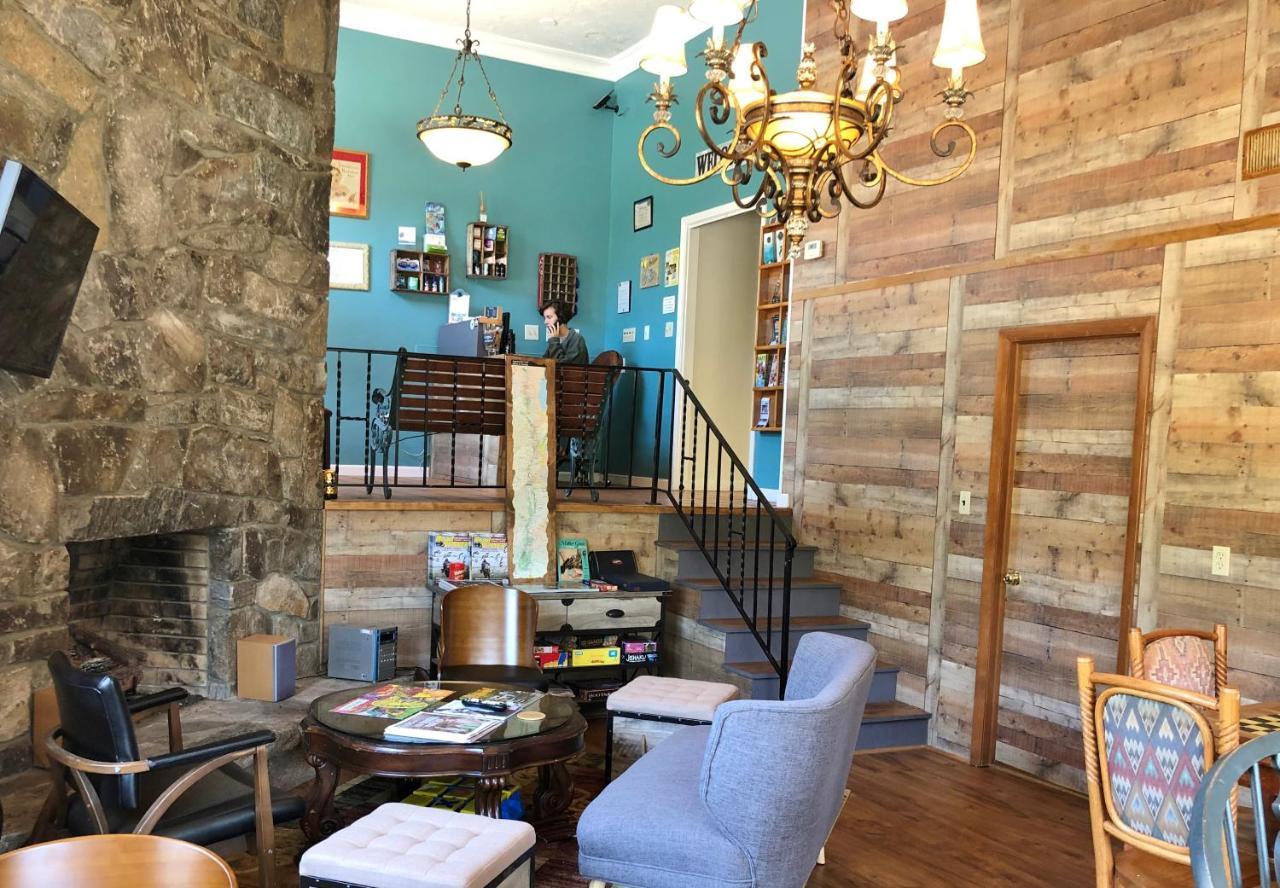 Meadowlark Motel With Restaurant & Bar Maggie Valley Exteriör bild
