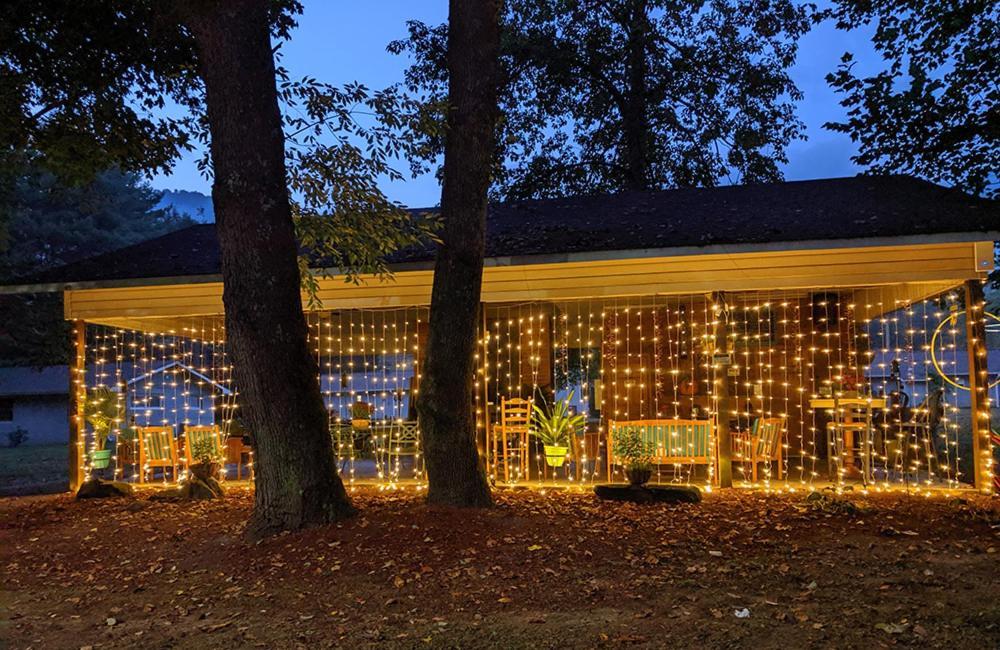 Meadowlark Motel With Restaurant & Bar Maggie Valley Exteriör bild