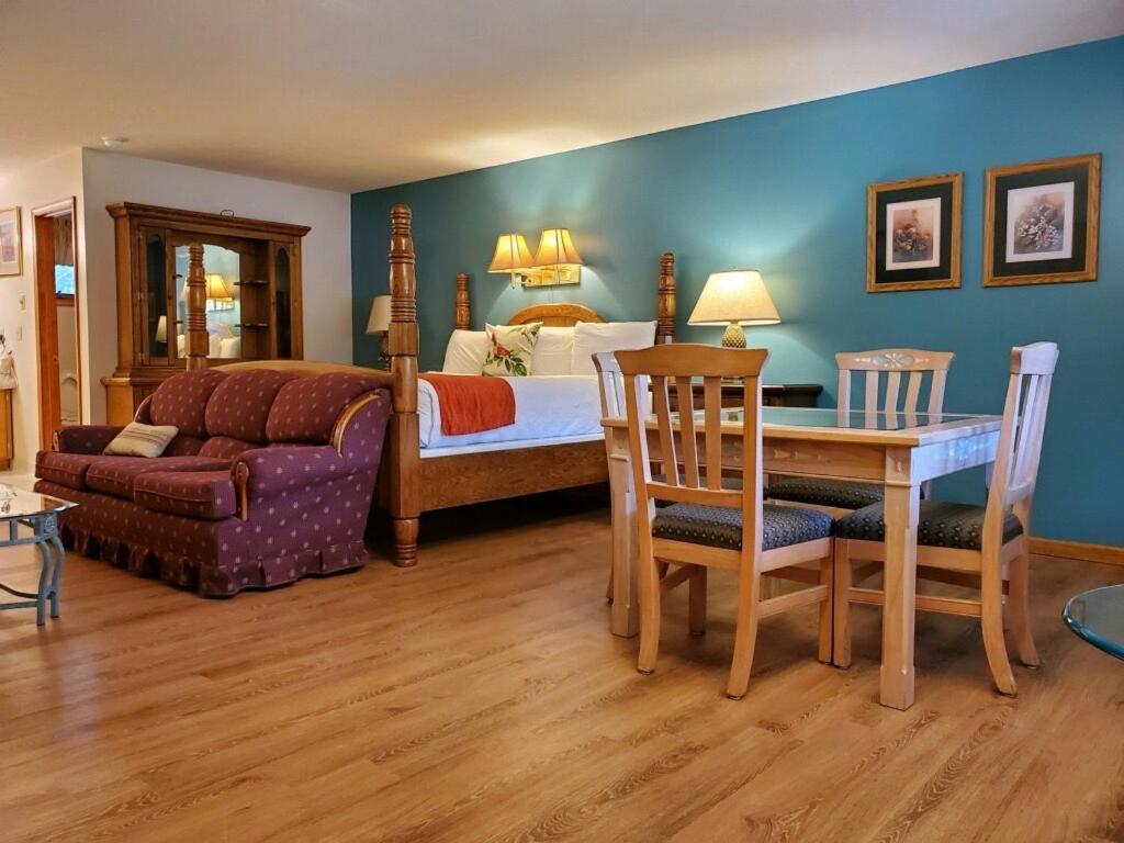 Meadowlark Motel With Restaurant & Bar Maggie Valley Exteriör bild