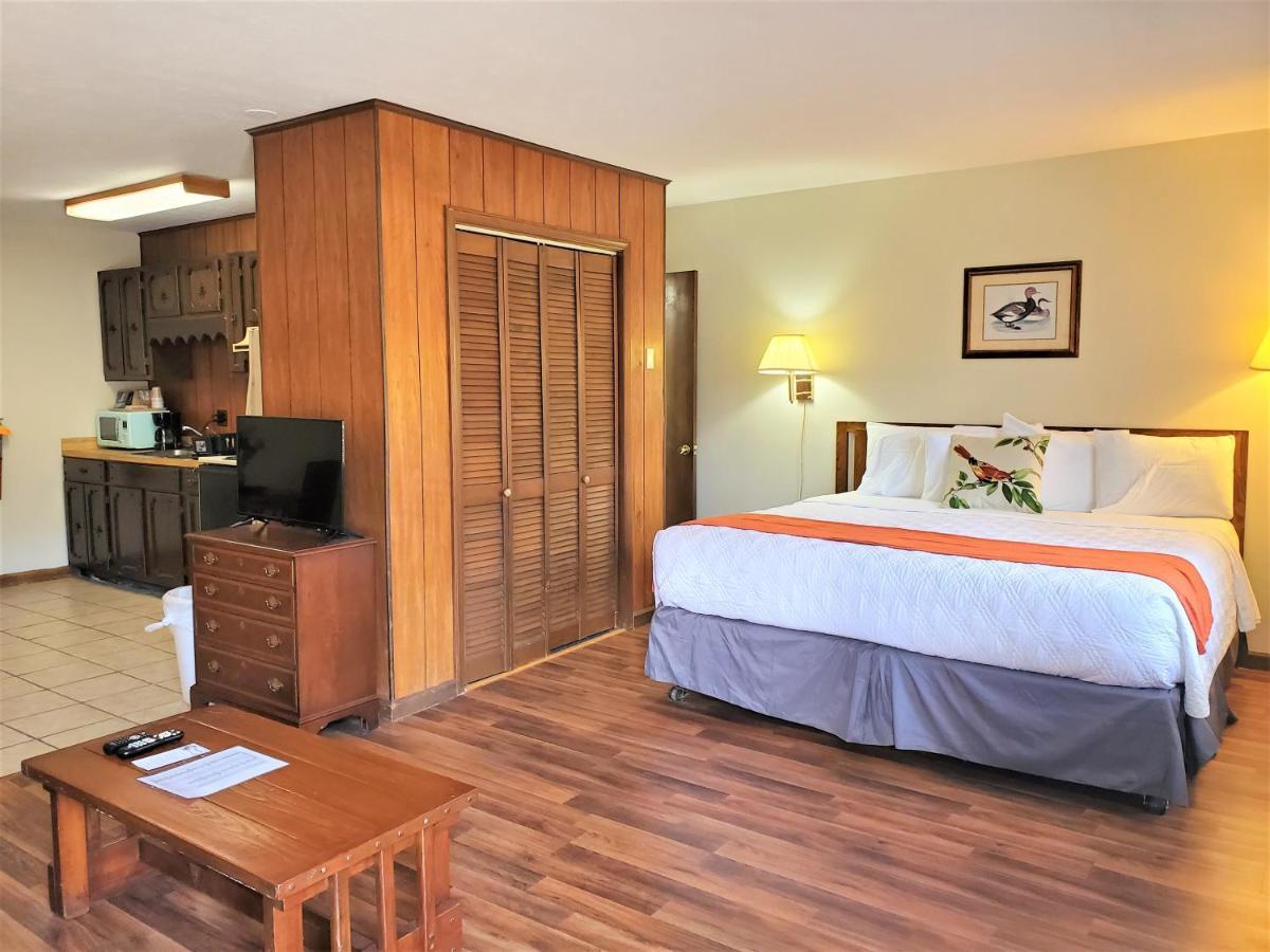 Meadowlark Motel With Restaurant & Bar Maggie Valley Exteriör bild