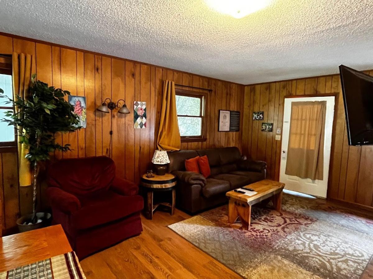Meadowlark Motel With Restaurant & Bar Maggie Valley Exteriör bild