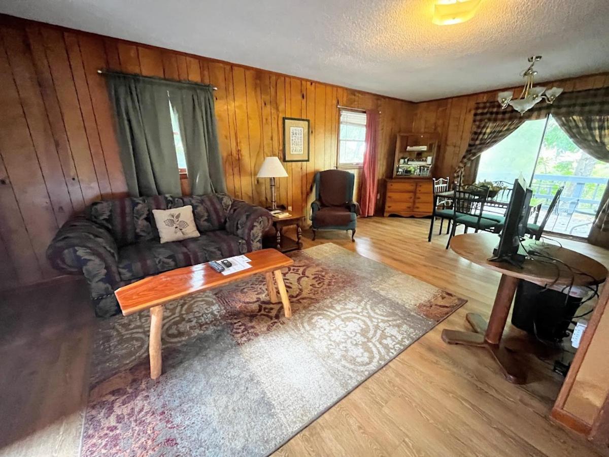 Meadowlark Motel With Restaurant & Bar Maggie Valley Exteriör bild