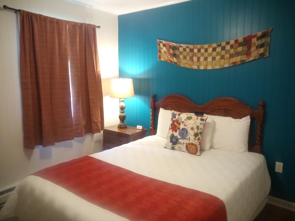Meadowlark Motel With Restaurant & Bar Maggie Valley Exteriör bild